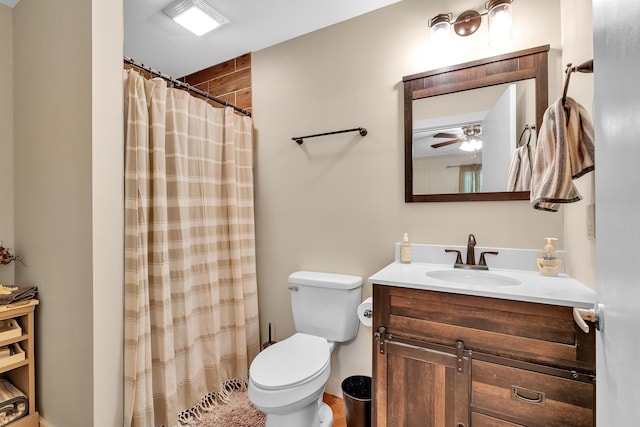 7 Hearthstone, Landrum, SC 29356 - bathroom with toilet, vanity, a shower with shower curtain, and a ceiling fan