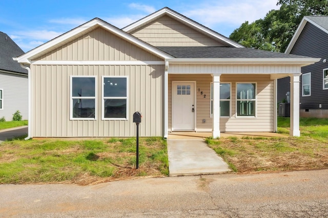 182 Ridge, Spartanburg, SC 29303 - bungalow-style house featuring a porch and a shingled roof