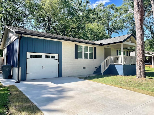 113 Maxine, Spartanburg, SC 29302 - single story home with crawl space, a garage, concrete driveway, brick siding, and a shingled roof