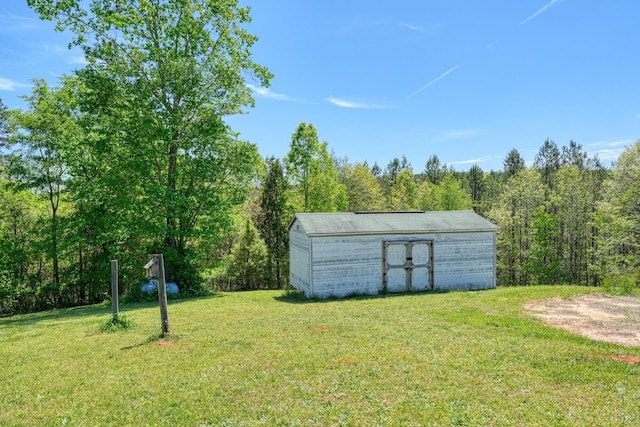 955 Baggett Rd, Enoree, SC 29335 - view of green lawn featuring a forest view