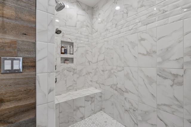 127 Turnberry, Spartanburg, SC 29306 - bathroom featuring tiled shower