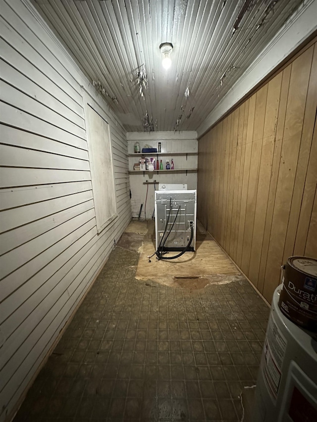 401 Elm, Gaffney, SC 29340 - hall with wooden walls