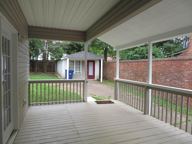 525 Glendalyn, Spartanburg, SC 29302 - wooden terrace featuring an outbuilding and a fenced backyard