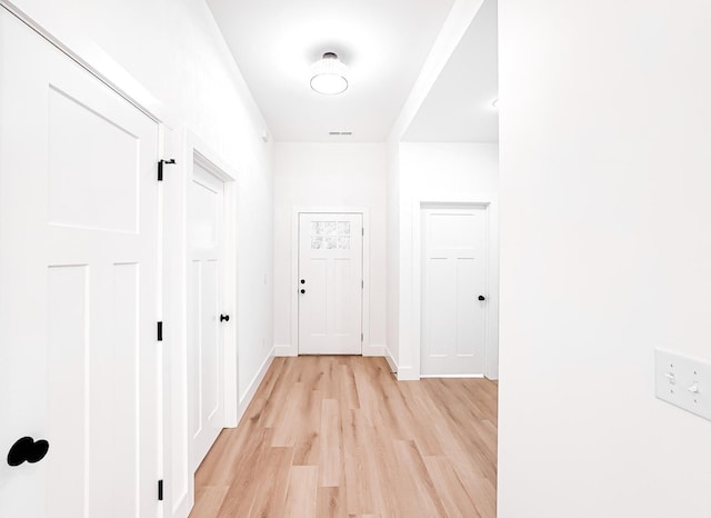1623 Fairfield, Chesnee, SC 29323 - hallway featuring light wood-style flooring and baseboards