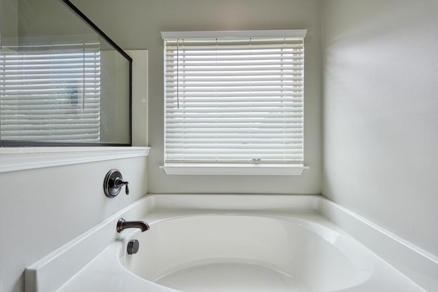 514 Millervale, Greer, SC 29650 - full bath featuring a garden tub