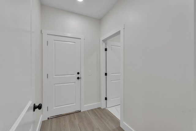 541 Bill Lattimore, Chesnee, SC 29323 - corridor with light wood finished floors and baseboards