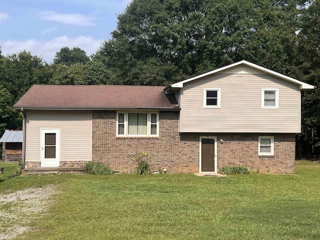 109 Berry, Boiling Springs, SC 29316 - view of front of property featuring brick siding, a front lawn, and roof with shingles