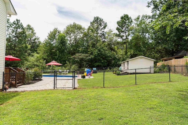 477 Cresthaven, Boiling Springs, SC 29316 - view of yard featuring a gate