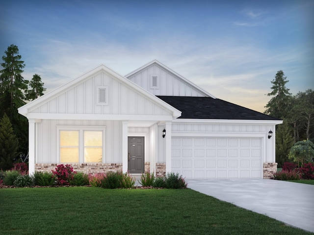 529 Cozy Blf, Spartanburg, SC 29301 - modern farmhouse with board and batten siding, a shingled roof, a front lawn, concrete driveway, and a garage
