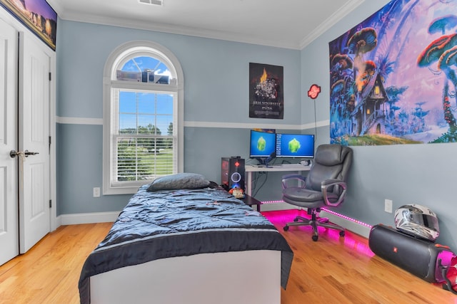 410 Anchorage, Inman, SC 29349 - bedroom featuring wood finished floors and crown molding