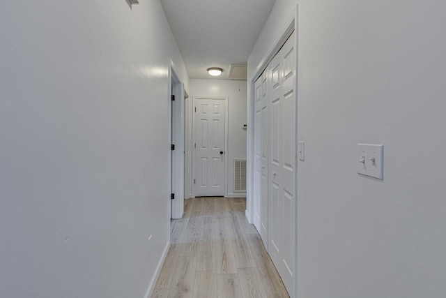 409 Cresthaven, Boiling Springs, SC 29316 - corridor featuring light wood-style flooring and baseboards