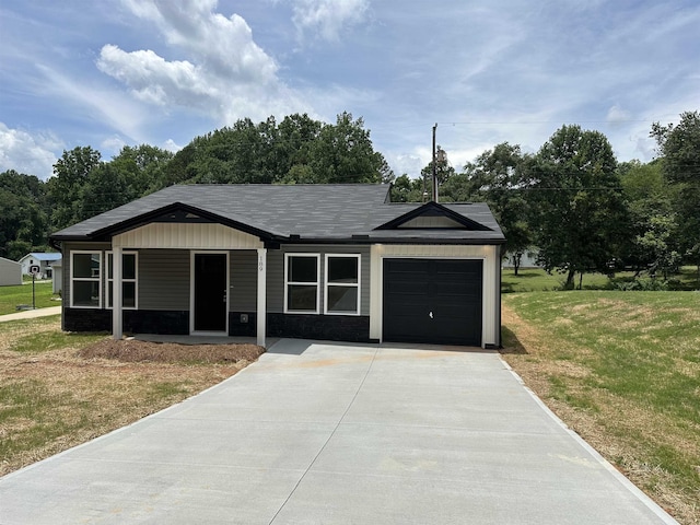 189 Ohio, Chesnee, SC 29323 - single story home featuring driveway, a garage, a front lawn, and stone siding