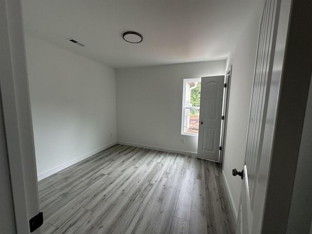 189 Ohio, Chesnee, SC 29323 - empty room with wood finished floors and baseboards