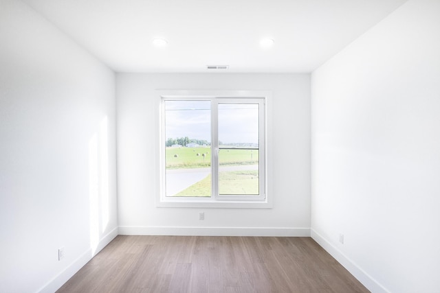 634 N Green Riv, Gaffney, SC 29341 - empty room featuring wood finished floors and recessed lighting