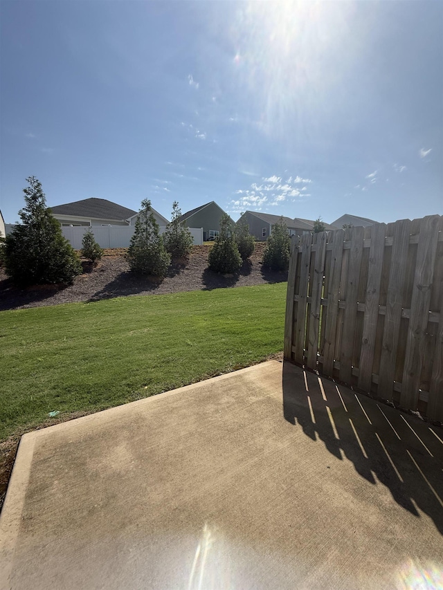 158 Clingstone, Duncan, SC 29334 - view of yard featuring a patio area