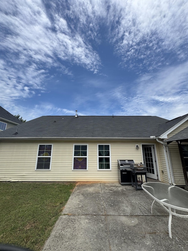 344 Lansdowne, Duncan, SC 29334 - rear view of house featuring a patio area and a lawn