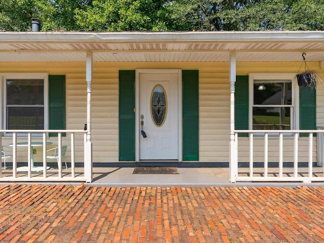 113 Commodore, Duncan, SC 29334 - property entrance with covered porch