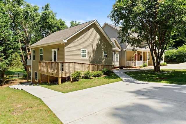436 S Lakeview, Duncan, SC 29334 - view of front of house featuring a front lawn, a porch, and a deck