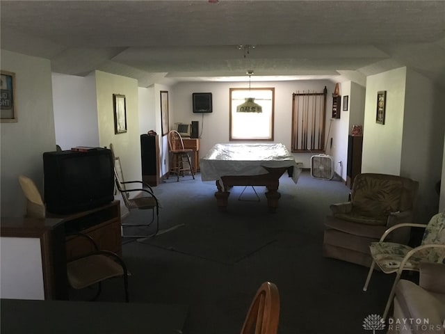 playroom featuring carpet flooring, billiards, and a textured ceiling