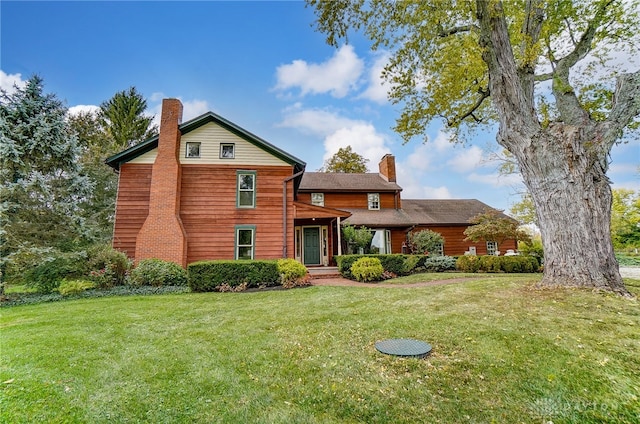 view of front of house with a front yard