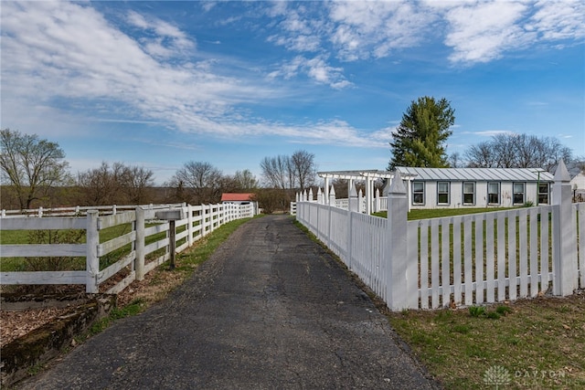 2696 Wilmington Rd, Lebanon, OH 45036 - exterior space with driveway and a gated entry