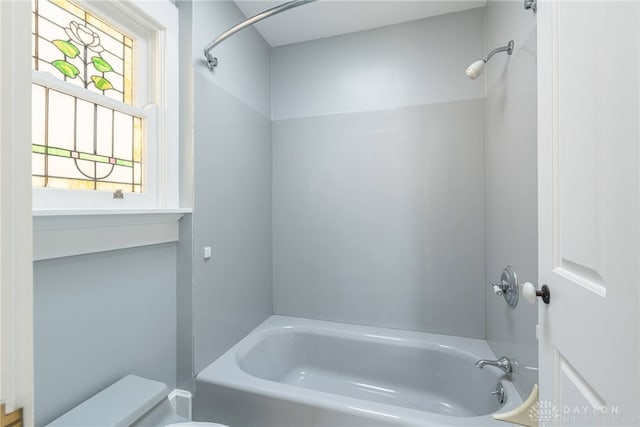 2696 Wilmington Rd, Lebanon, OH 45036 - full bathroom with shower / bath combination and toilet