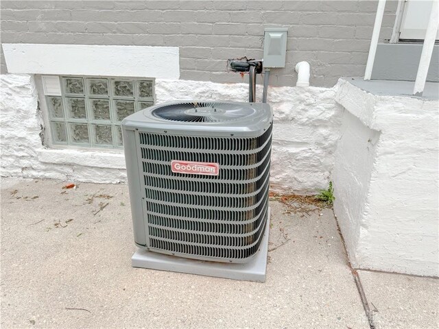 details with cooling unit