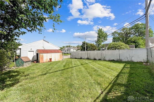 view of yard with a storage shed