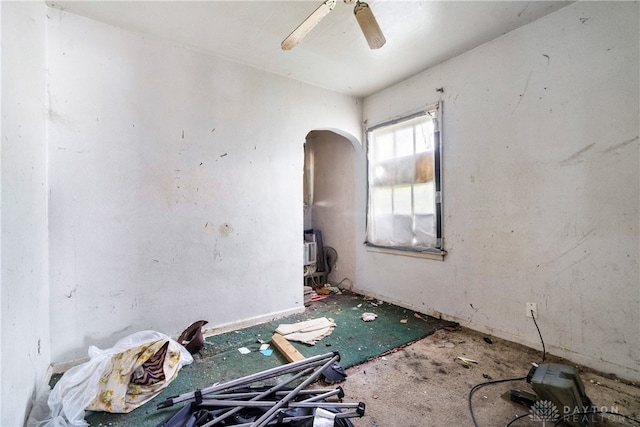 miscellaneous room featuring ceiling fan