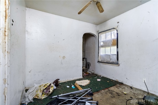 spare room with ceiling fan