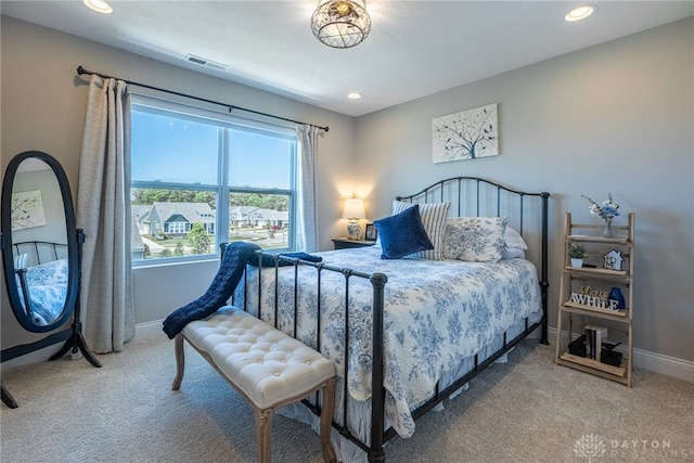 bedroom with carpet flooring