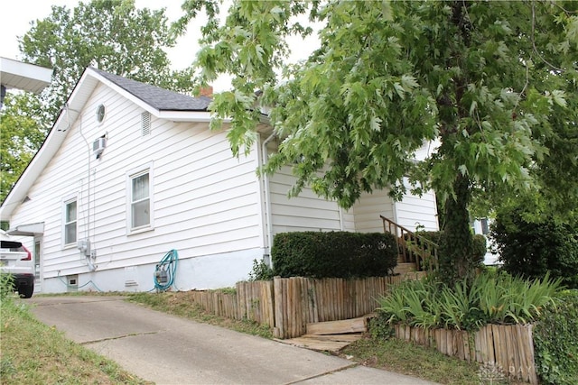 view of home's exterior