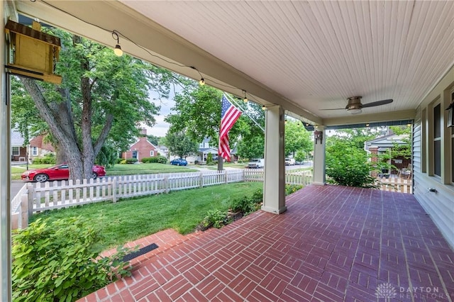 view of patio with covered porch and ceiling fan