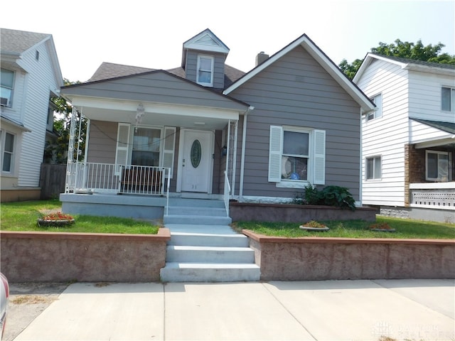 view of front facade featuring a porch