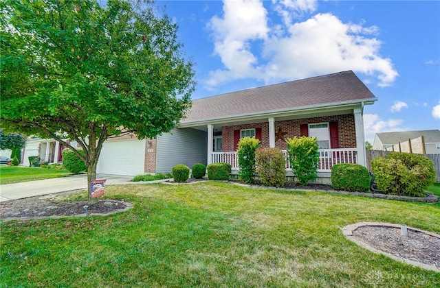 view of front of house featuring a porch and a front yard