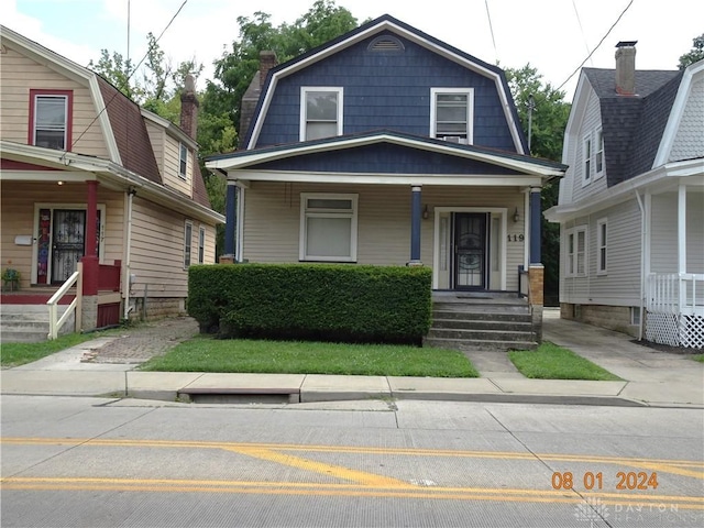 view of front of house