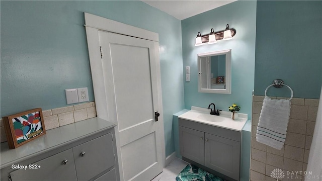 bathroom featuring vanity