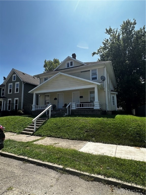 view of front of property featuring a porch