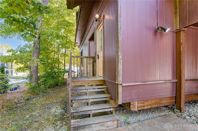 view of property entrance