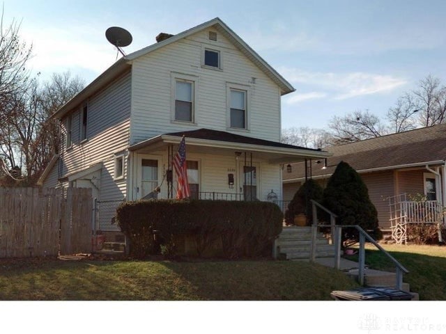 view of front of home with a porch