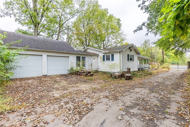 view of front of home featuring a garage