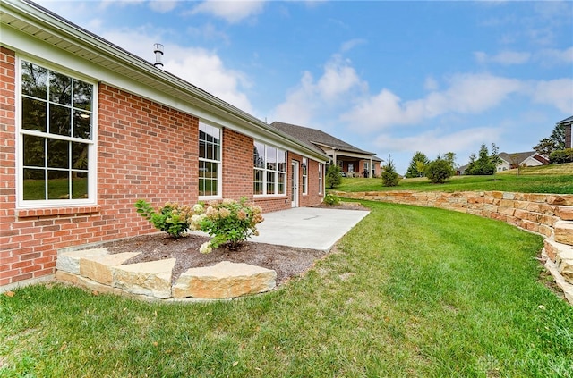 view of yard with a patio