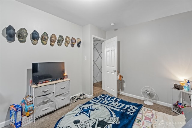 view of carpeted bedroom