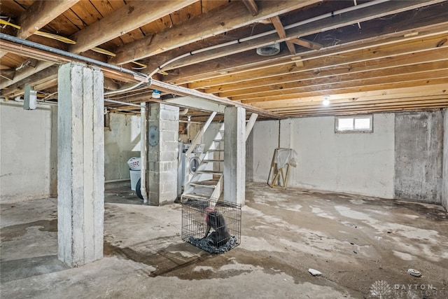 basement featuring washer / dryer