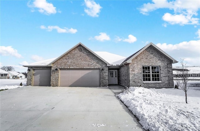 view of front facade with a garage