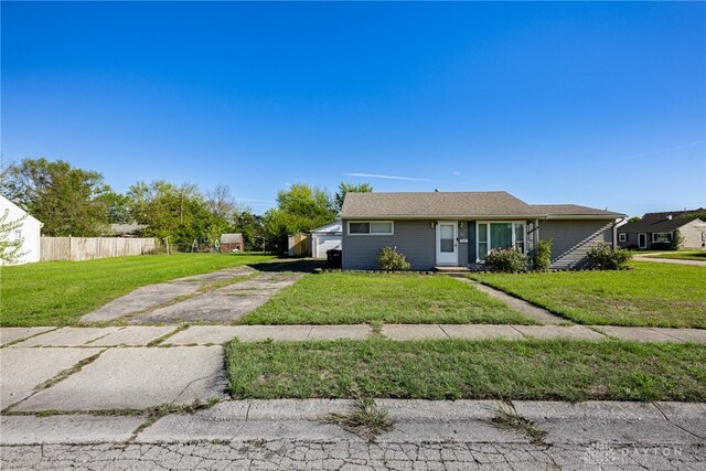 view of front of house with a front yard