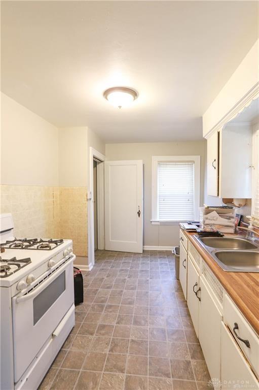 2200 Kensington Dr, Dayton, OH 45406 - photo 6
