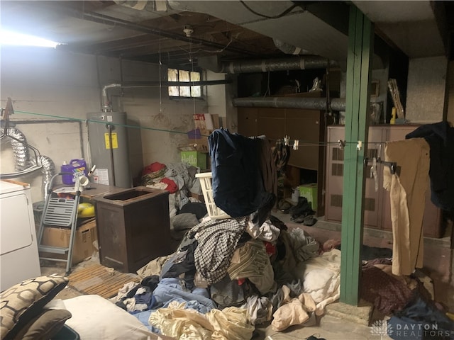 miscellaneous room featuring washer / clothes dryer and water heater