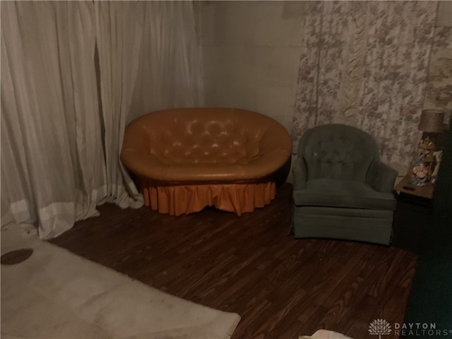 living area featuring dark hardwood / wood-style flooring