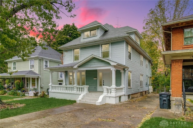 view of front facade featuring a porch